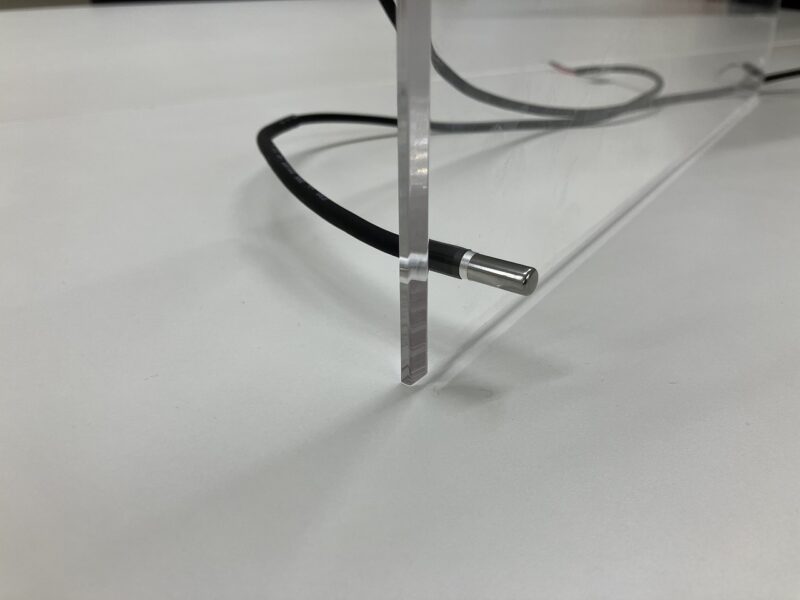 温度センサーのケーブル